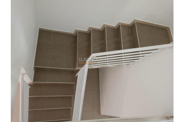 Casas, Alquiler, Ciudad Pacifica - $2.000.000
