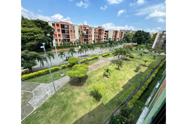 Apartamentos, Alquiler, Primero de Mayo - $1.400.000