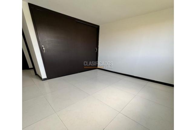 Apartamentos, Alquiler, Primero de Mayo - $1.400.000