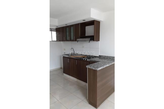 Apartamentos, Alquiler, Álamos - $1.200.000
