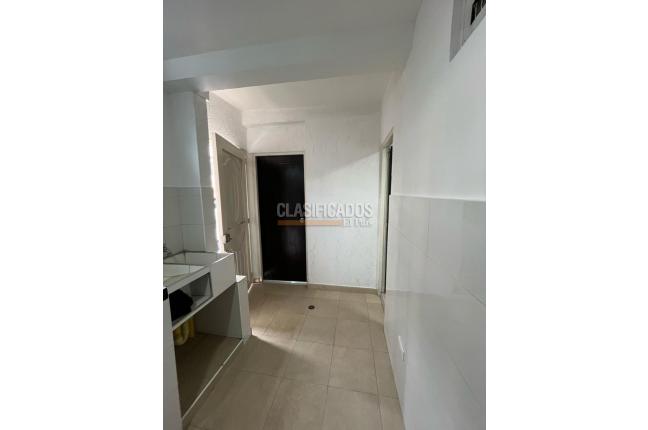 Apartaestudios, Alquiler, Brisas de los Álamos - $600.000