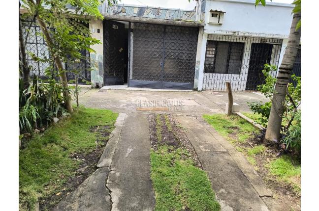 Casas, Venta, Junín - $400.000.000
