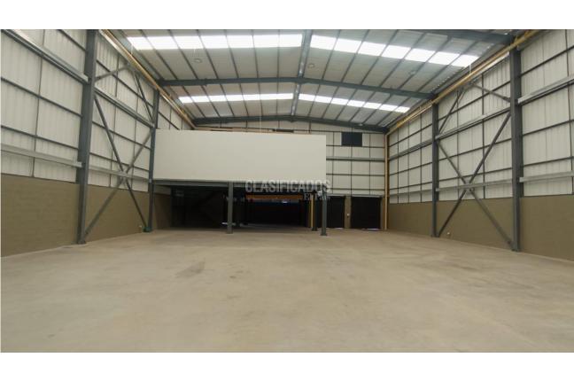 Locales y Bodegas, Alquiler, Arroyohondo - $18.000.000