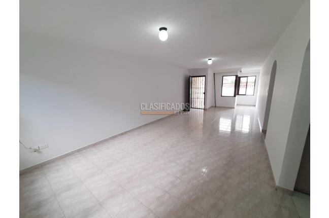 Casas, Alquiler, Junín - $1.600.000