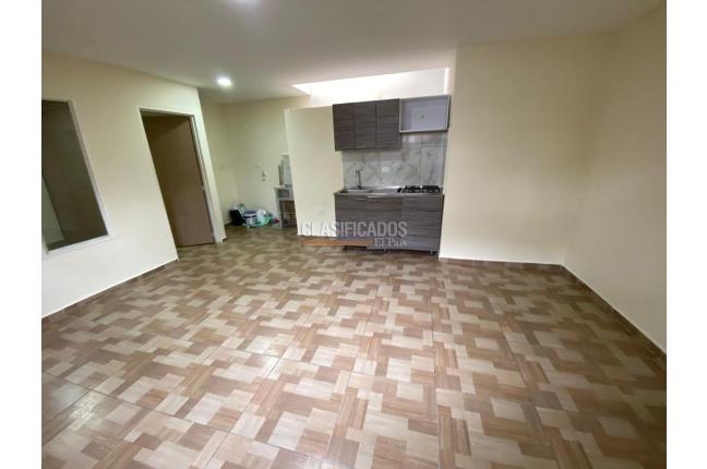 Apartaestudios, Alquiler, Cristales - $950.000
