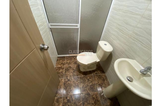Apartaestudios, Alquiler, Cristales - $950.000