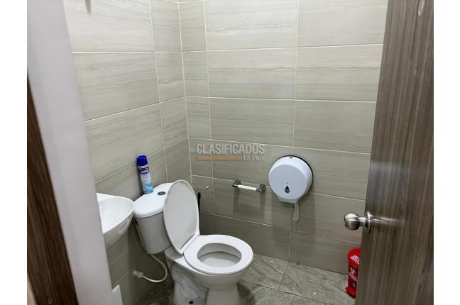Locales y Bodegas, Alquiler, Versalles - $17.000.000