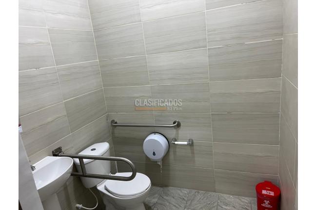 Locales y Bodegas, Alquiler, Versalles - $17.000.000