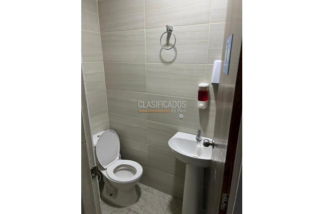 Locales y Bodegas, Alquiler, Versalles - $17.000.000