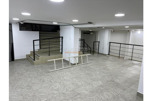 Locales y Bodegas, Alquiler, Versalles - $17.000.000