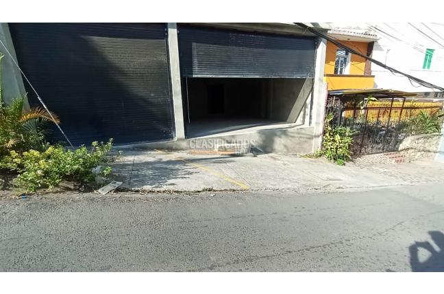 Locales y Bodegas, Alquiler, Granada - $6.000.000