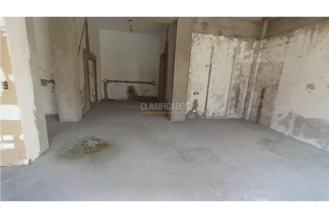 Locales y Bodegas, Alquiler, Granada - $9.000.000