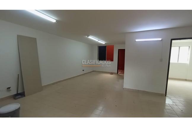 Oficinas y Consultorios, Alquiler, La Flora - $2.500.000