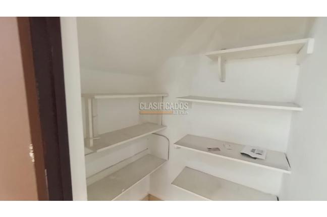 Oficinas y Consultorios, Alquiler, La Flora - $2.500.000