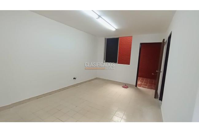 Oficinas y Consultorios, Alquiler, La Flora - $2.500.000