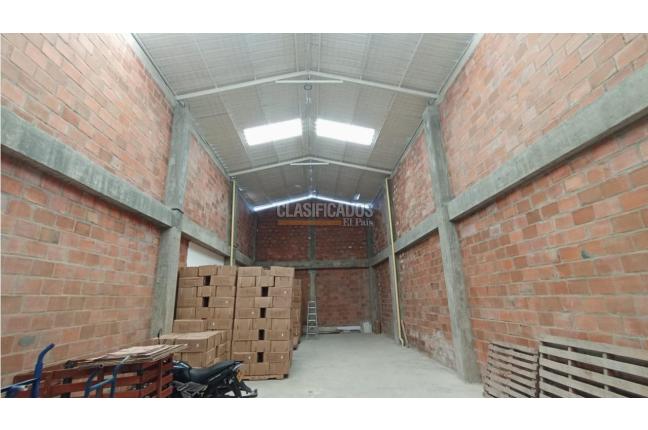 Locales y Bodegas, Alquiler, Bretaña - $5.000.000