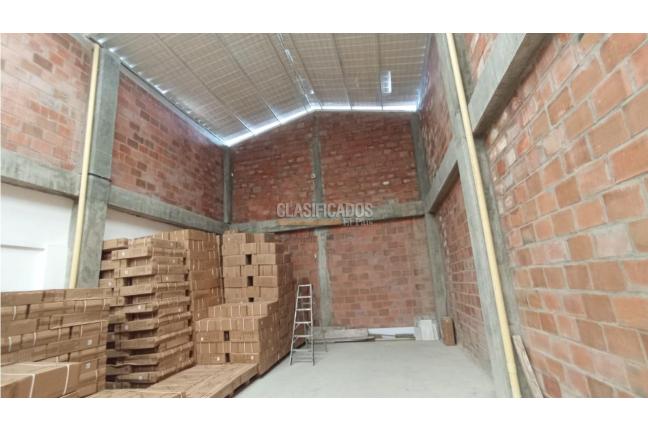 Locales y Bodegas, Alquiler, Bretaña - $5.000.000