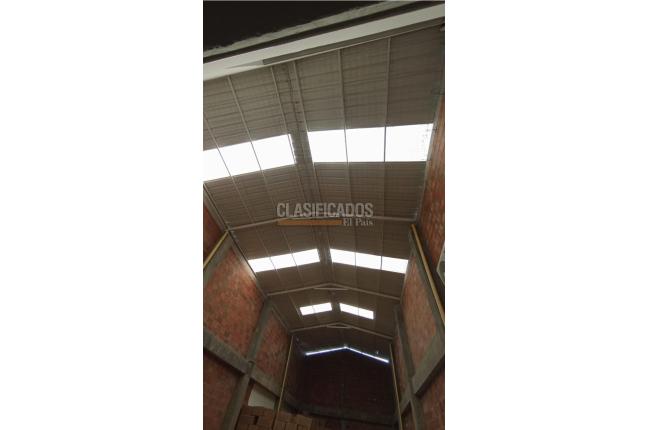 Locales y Bodegas, Alquiler, Bretaña - $5.000.000
