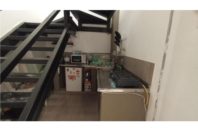 Locales y Bodegas, Alquiler, Bretaña - $5.000.000