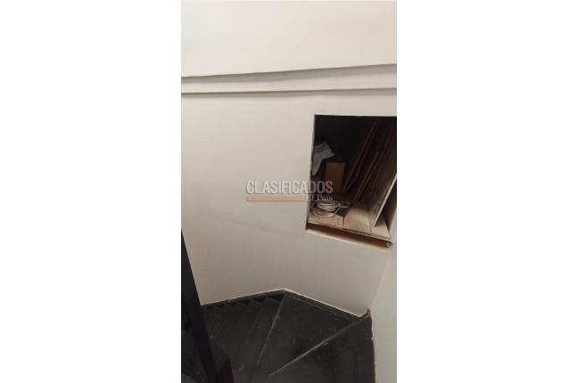 Locales y Bodegas, Alquiler, Bretaña - $5.000.000