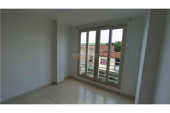 Apartamentos, Alquiler, Primitivo Crespo - $750.000