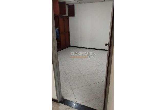 Apartamentos, Alquiler, La Floresta - $800.000