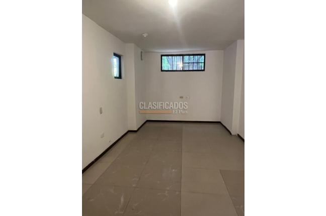 Casas, Alquiler, San Joaquín - $4.400.000