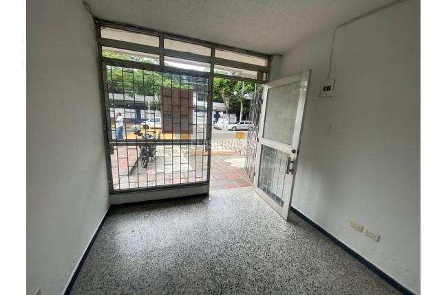 Locales y Bodegas, Alquiler, San Vicente - $635.000
