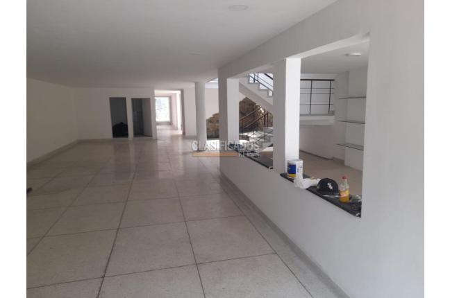 Locales y Bodegas, Alquiler, San Vicente - $11.000.000