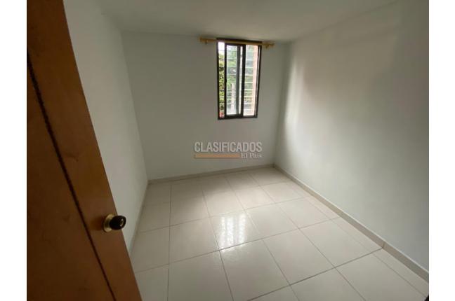 Apartamentos, Alquiler, Alcázares - $720.000