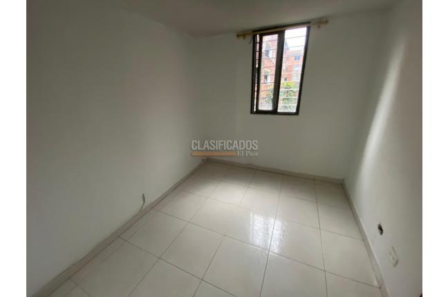 Apartamentos, Alquiler, Alcázares - $720.000