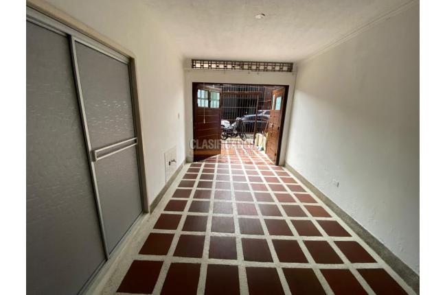 Locales y Bodegas, Alquiler, Alameda - $950.000