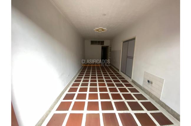 Locales y Bodegas, Alquiler, Alameda - $950.000