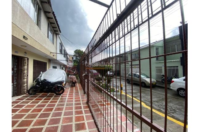 Locales y Bodegas, Alquiler, Alameda - $950.000