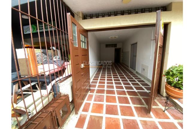 Locales y Bodegas, Alquiler, Alameda - $950.000