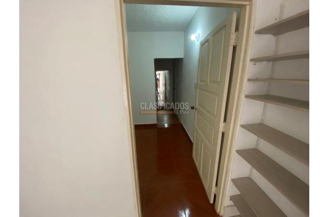 Locales y Bodegas, Alquiler, Alameda - $950.000
