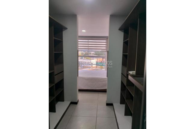 Apartaestudios, Alquiler, Dos Quebradas - $1.800.000