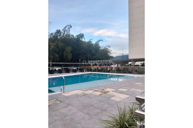 Apartaestudios, Alquiler, Dos Quebradas - $1.800.000