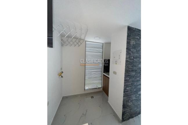Apartamentos, Alquiler, Ciudad Melendez - $1.600.000