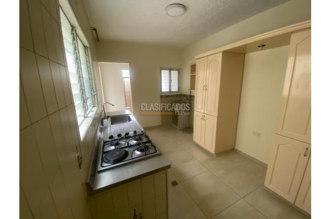 Apartamentos, Alquiler, Miraflores - $1.600.000