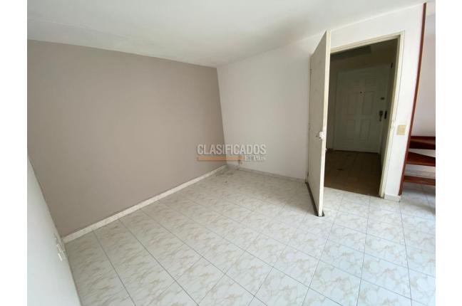 Apartamentos, Alquiler, La Hacienda - $2.000.000