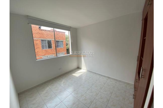 Apartamentos, Alquiler, La Hacienda - $2.000.000
