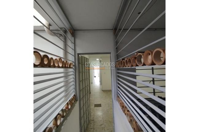 Apartamentos, Alquiler, Atanasio Girardot - $1.200.000