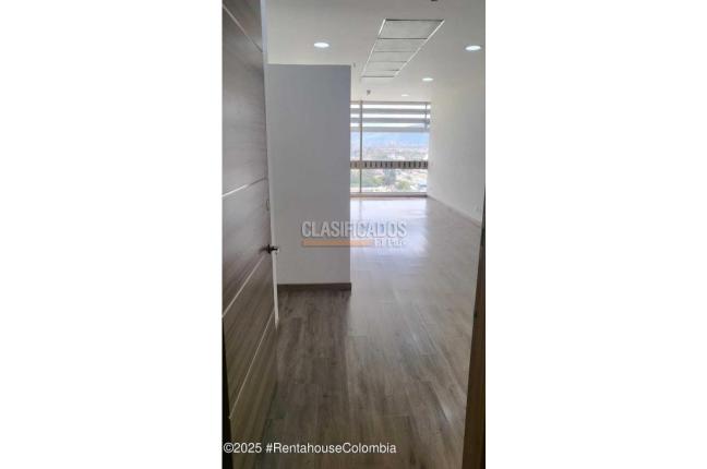 Oficinas y Consultorios, Alquiler en Bogotá