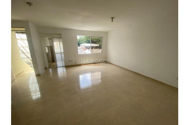Apartamentos, Alquiler, Colseguros - $1.100.000