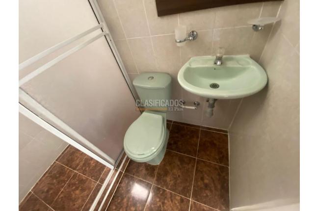 Apartamentos, Alquiler, Colseguros - $1.100.000