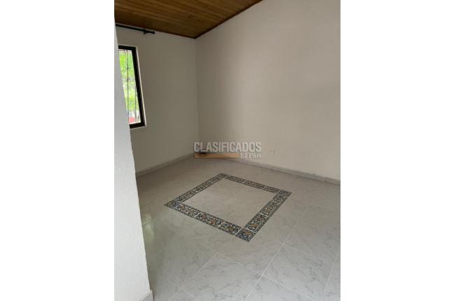 Casas, Alquiler, Camino Real - $2.300.000
