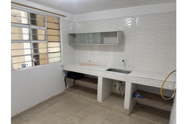 Apartamentos, Alquiler, La Selva - $750.000