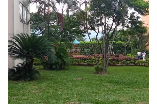 Apartamentos, Alquiler, Brisas de los Álamos - $900.000