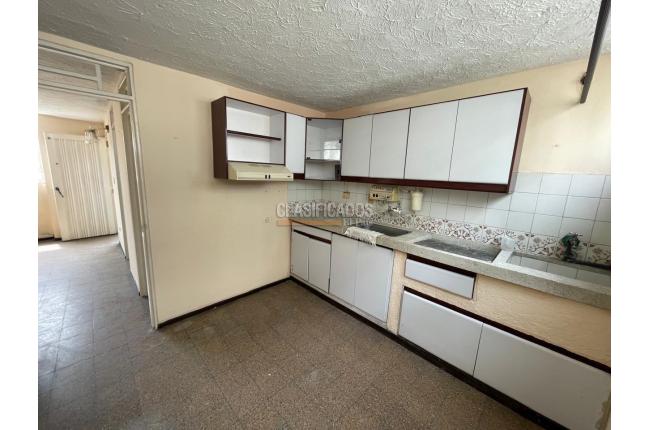 Apartamentos, Venta, Alcázares - $130.000.000
